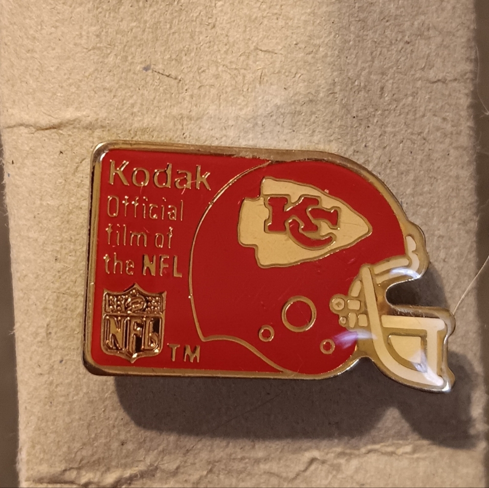 Vintage NFL 1989 Kansas City Chiefs Kodak Film Sponsor Lapel Pin